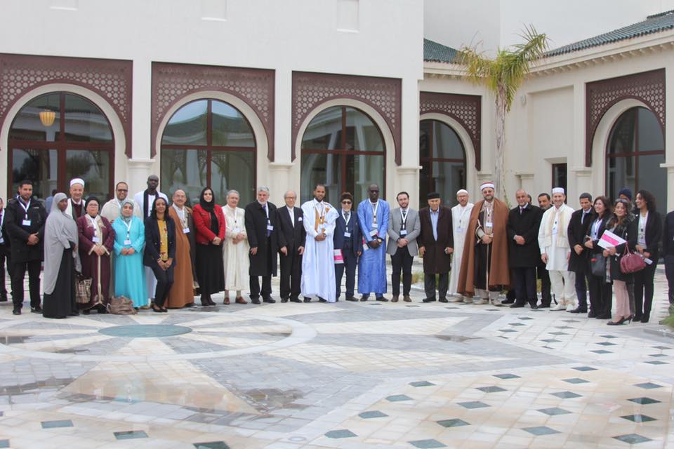 How Can Communities Be Resilient Against Extremism?
